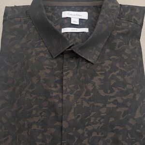 Calvin Klein Men's Camouflage Pattern Shirt